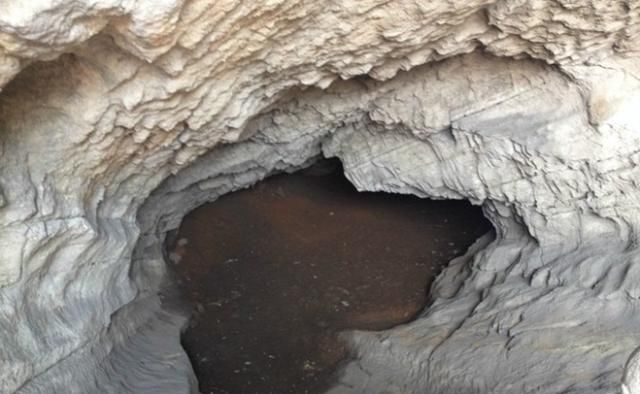  「世界」中国最小的湖泊，只有15平方米，远近闻名，还获得世界