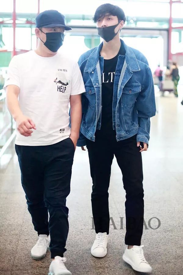 秘籍| 明星都在炫腹秀美腿，但怎么露才更高级?【海报街拍】