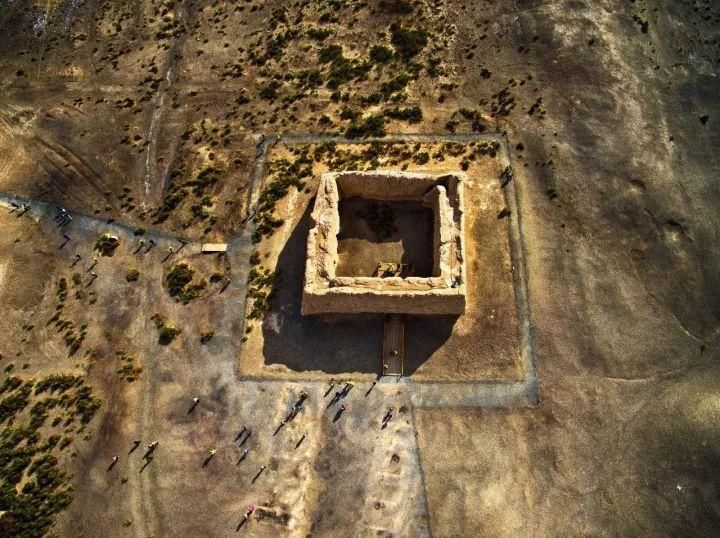 干涸成“地球巨耳” 罗布泊发生过什么