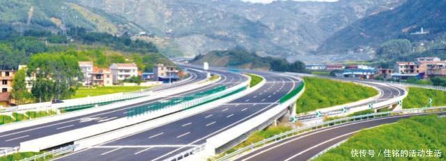  #国家#为什么国家要禁止使用混凝土修建高速公路了？网友：还好