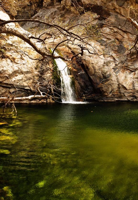 河南这个遗落在深山峡谷中的村落，古朴幽静像世外仙境