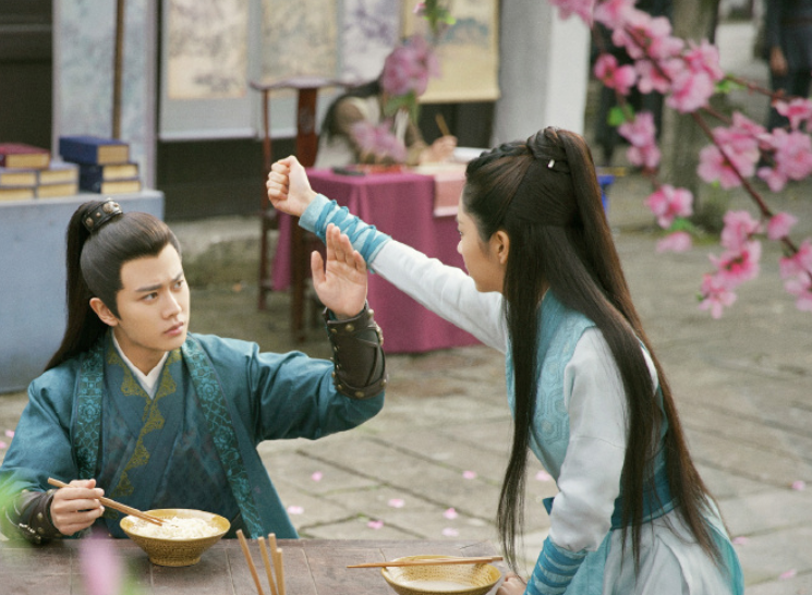 锦衣之下名场面小说片段