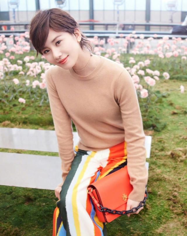 名嘴曝：某“刘姓”女星为博上位，不择手段！刘亦菲、刘涛躺枪！