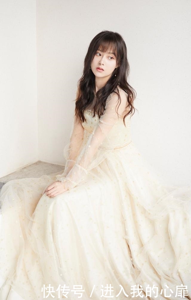 # 美女#第758期:性感时尚,图几小姐姐,你会更喜欢呢?,美女图集