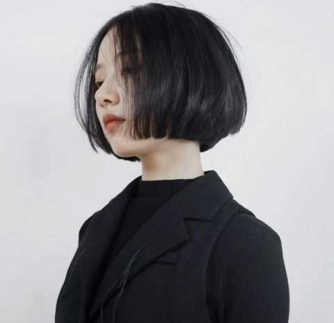  小美女：脸大的小美女，大美女，发型首选这几个