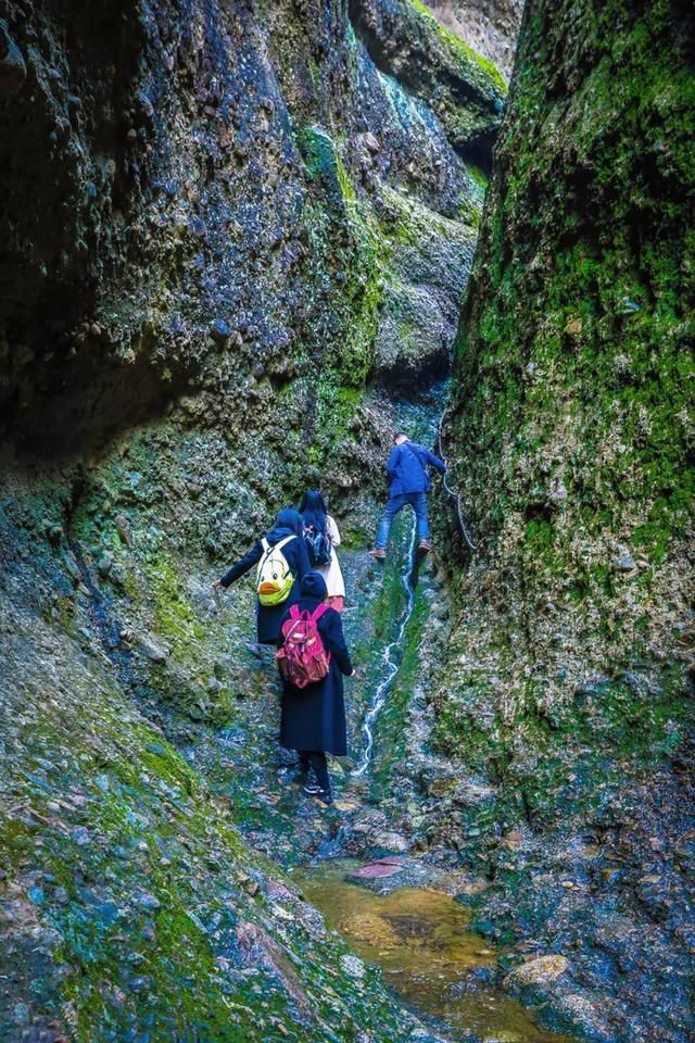 皖西自驾游首选!号称中国版“东非大裂谷”,罕见的山裂奇观!