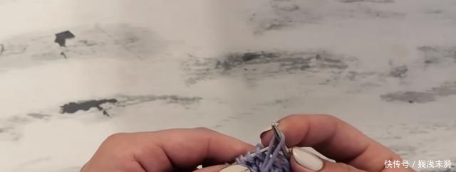  拉花长线圈：在家呆着学编织就不会无聊了，一款刺绣式拉花帽教程，立体又有型