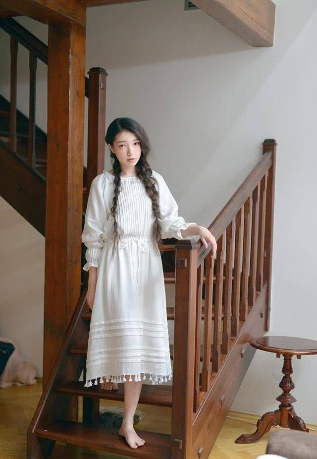  设计：2020春天夏裙怎样穿衣搭配？15款日式长袖连衣裙穿衣搭配，搭出初春时尚极简风格