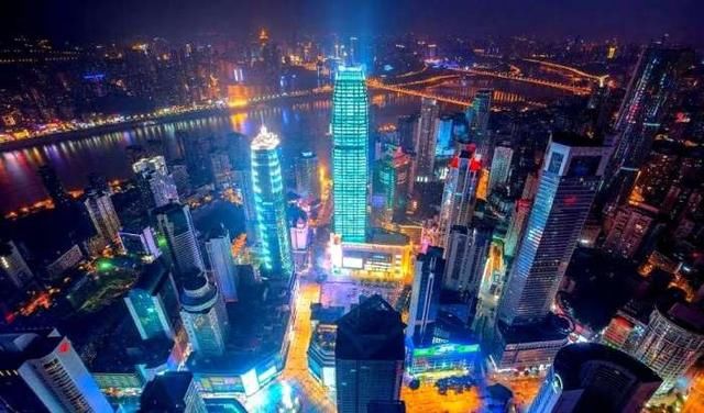 中国最繁华的“夜景城市”, 不是北京，不是上海，而是这座城市