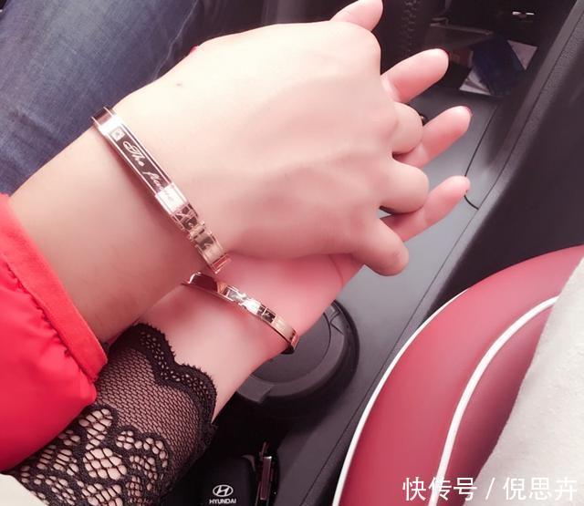 手链:戴银手镯已经过时了,今年开始流行戴这样的手链,超好看