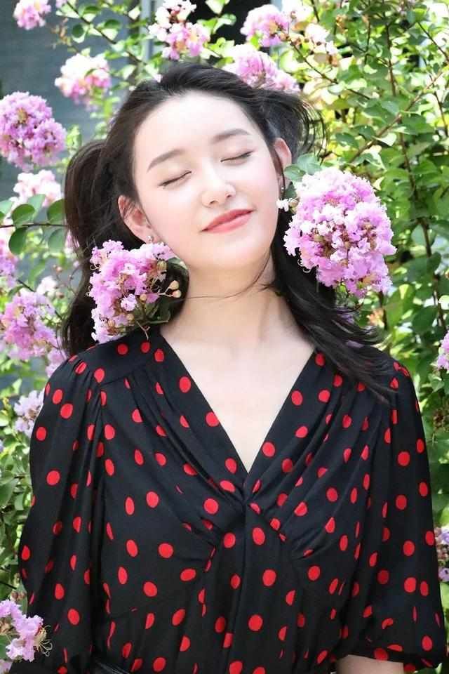 『依依』长开了的蒋依依惊艳到“抢”女主风头!19岁的她会是新一代“国民闺女”吗?