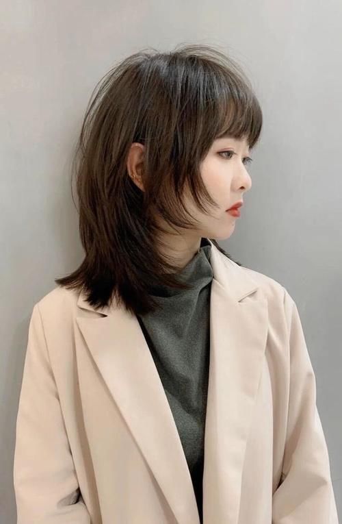  气质■想染发又想要低调？深色系发色一样显气质！