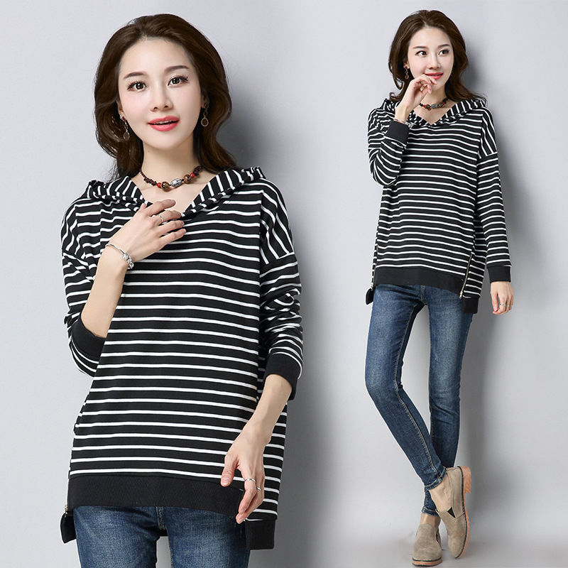 70后女人就是会穿!这小衫搭小脚裤，比裙子还洋气，超迷人