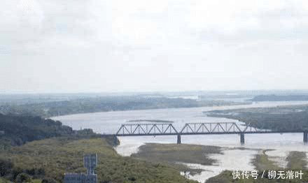 它是我国最小的领土，仅8米宽888米长，却是通往国外的唯一通道