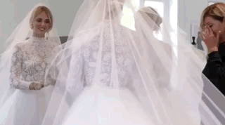 满足了少女们对婚礼的所有幻想，这场世纪婚礼到底有多梦幻?