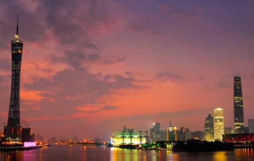  「竞争关系」双雄争霸！中国那些距离很近且都很发达的城市，广