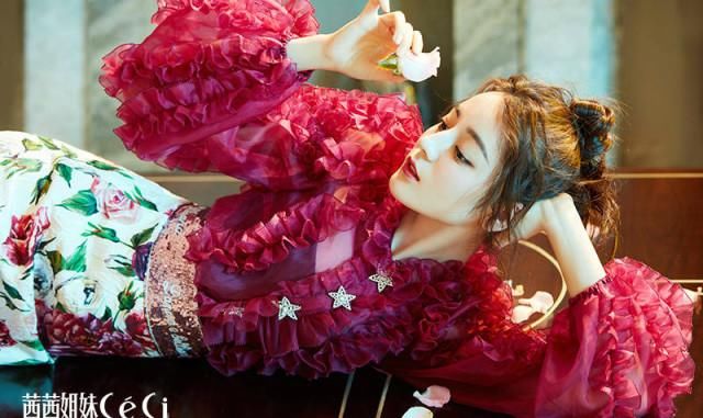 又一个牺牲者，张雨绮撞衫热巴被衬托得虎背熊腰？