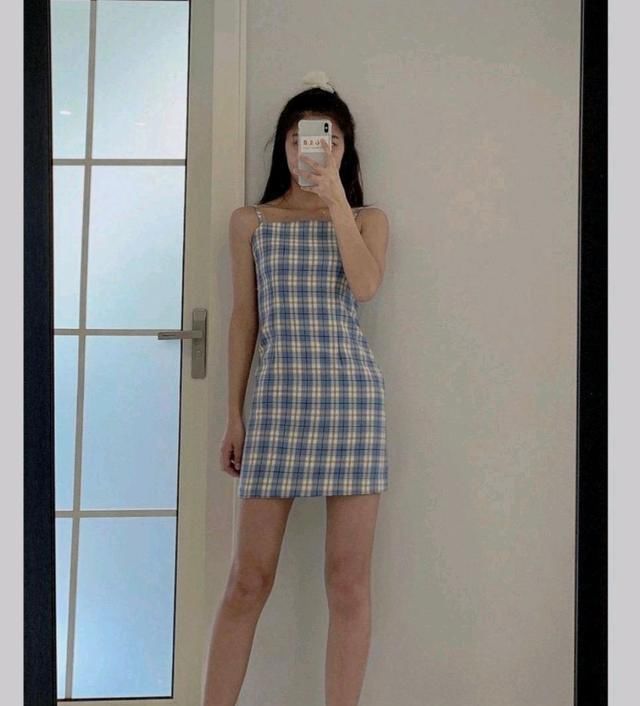 [蓝色]“初恋系女孩”造型正流行!掌握穿搭重点,再厌世都能变甜美