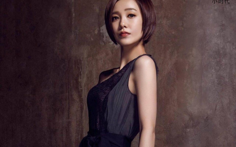 郭采洁喷“火”回应整容，难道明星钱赚得比较多就活该让你骂?