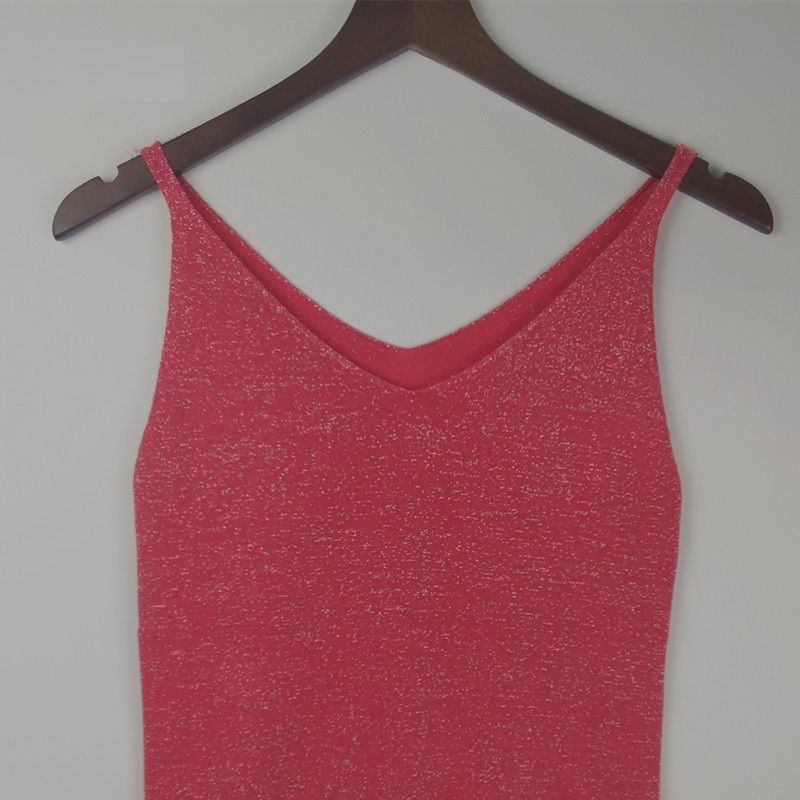 今夏爆火的“勾魂衫”，若隐若现显瘦显嫩，性感有女人味忒迷人