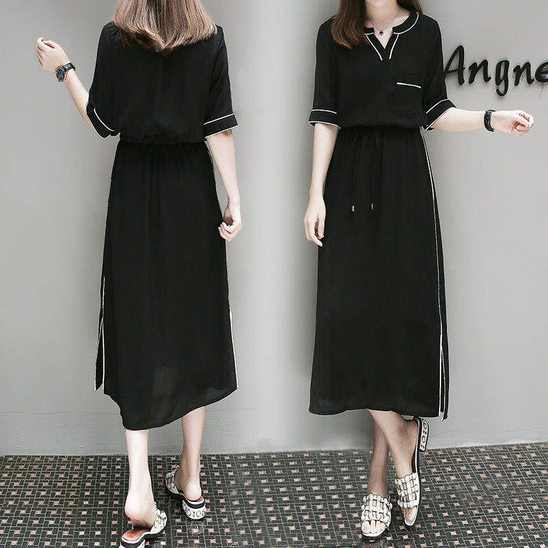 女人，腿粗胯宽，建议穿这10件小黑裙，一件上身美的自信精致