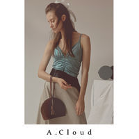 懒美人出门必备，25款凹造型小包包了解下!