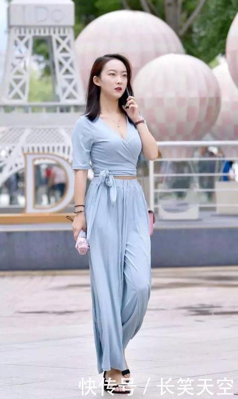 时尚街拍,美女高颜值气质非凡完美身材,是时尚界的骄傲