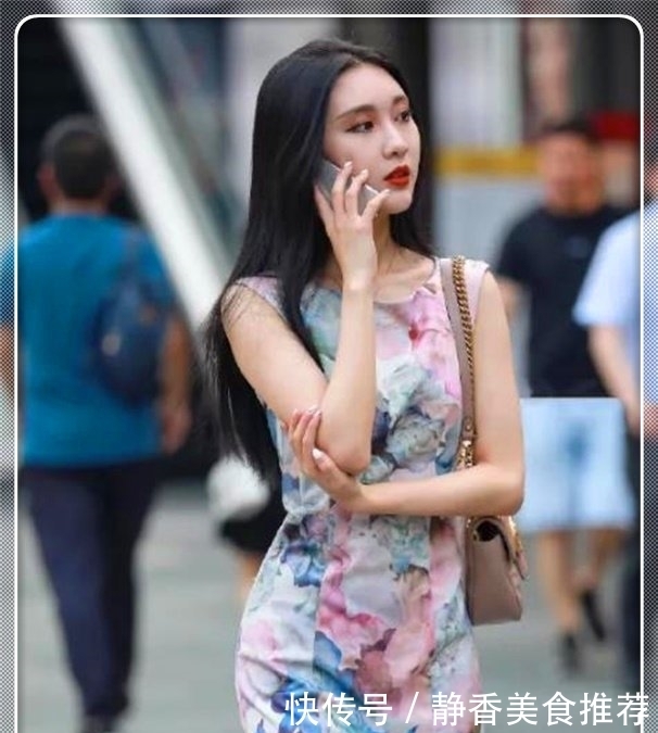  美女■一袭无袖旗袍，美女穿出了极品“水蛇腰”