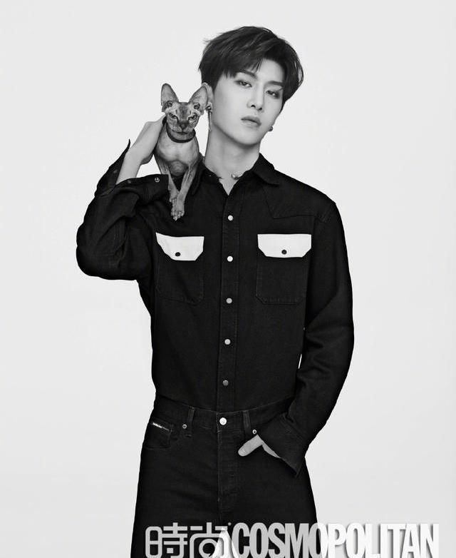 人气男星拍摄时尚封面，蔡徐坤暗黑妖孽，蒋劲夫寸头造型圈粉