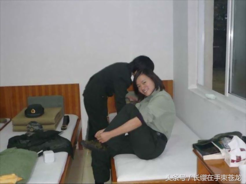 看中美女兵宿舍有啥不一样