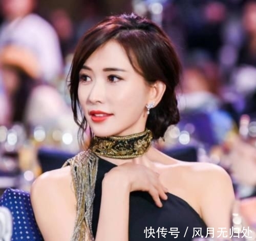  「碎花」林志玲婚后风格大变，短发加上碎花裙野餐，不说还以为是日本女人