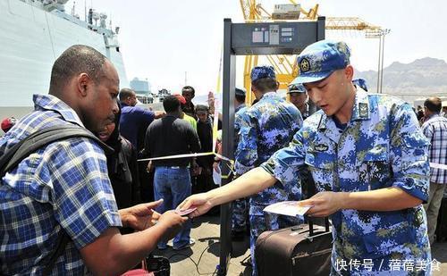 中国撤侨时:日本和韩国人假扮中国人上船?却被