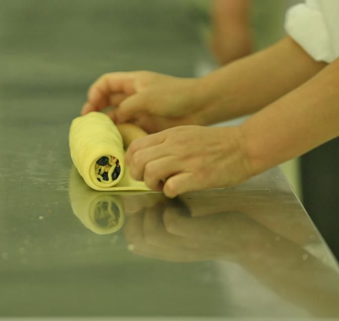  『葡萄干』新疆鄯善县：引进一家企业，带动一片脱贫