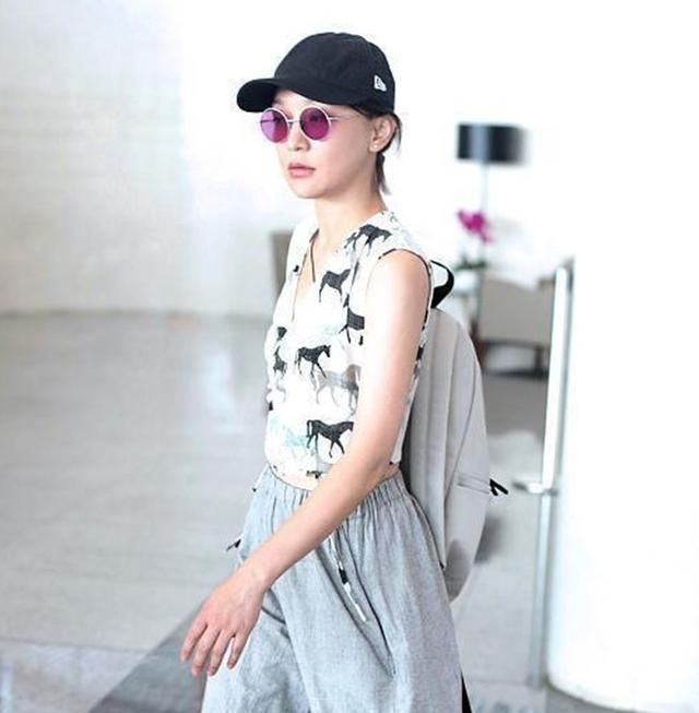 当82斤周迅与106斤陈乔恩同穿背心，网友：打死也不减肥了！