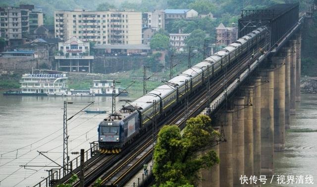 再见！重庆首座长江大桥今天退休，去留问题成关注的焦点