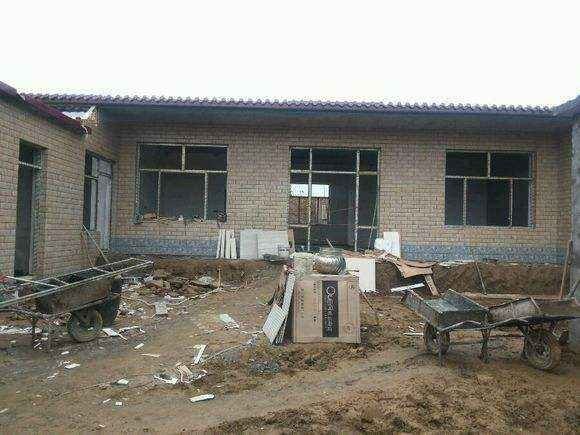  [盖房子]农村盖房子的变少了，很多村子好久都没新建房屋，这是