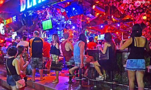 世界上5座夜生活最火爆的城市，东方人向往欧洲，西方人痴迷亚洲