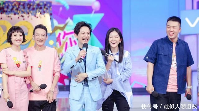 董卿主持中央电视台