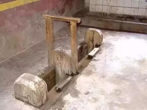 比故宫还壕的宫殿：厕所300年不打扫，最好的藏传文玩都在这儿