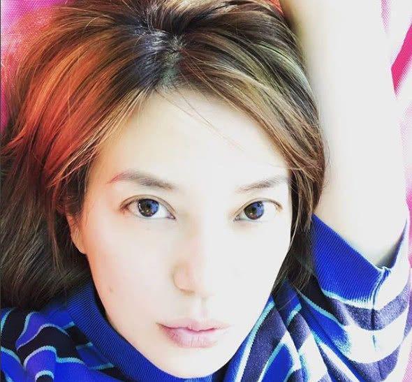 赵薇更新动态疑似生病，粉丝心疼：她节食减肥太累了