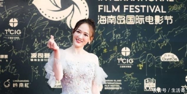 『 生图』水桶腰臃肿藏不住, 不老女神生图皱纹脸垮，65岁赵雅芝红毯大翻车!
