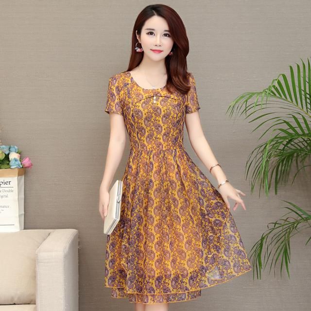 四五十岁的女人别乱穿，今年最流行的连衣裙，美得让你尖叫