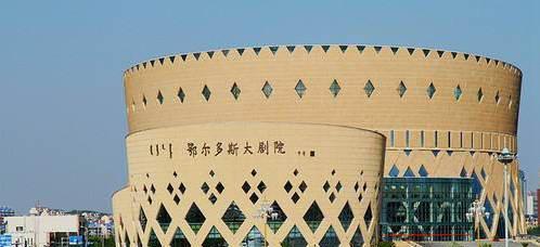 中国建世界级奇迹工程，斥资53亿将沙漠变城市，令老外叹服！