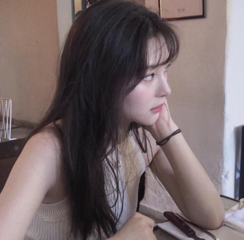 女生:笑起来超级甜的女生,就可能会具备这3个特点,全中铁定是女神!