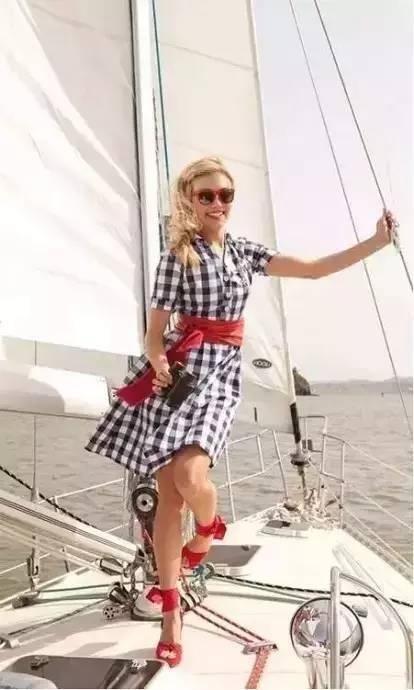 男人最爱的几款连衣裙，让你美一整个夏天!