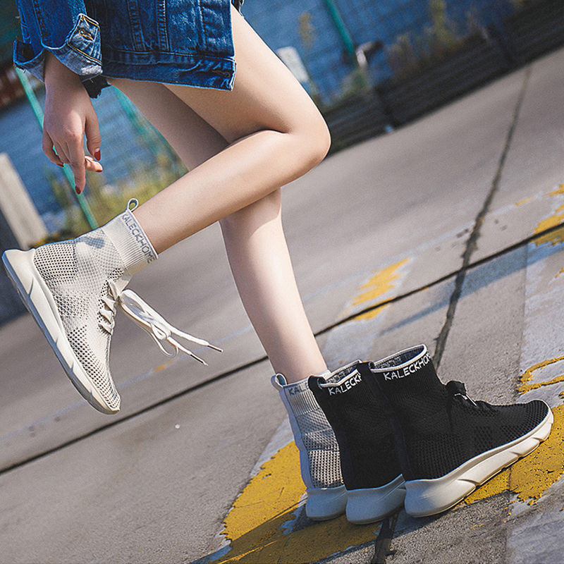阿妹纸:今年流行的袜子鞋已经上市了，大气特吸睛，好穿到哭起来