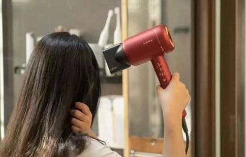  「吹干」卷发洗完头不卷怎么办？木北造型教你