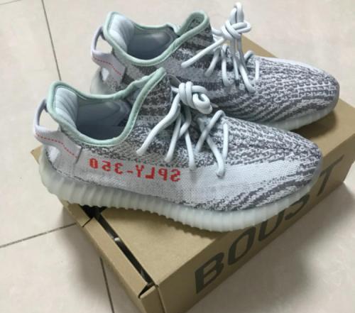 『阿迪达斯三』Adidas走在前沿也就是因为这也原因吧