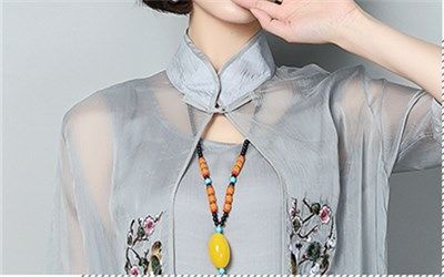 我肩宽肚子大!立秋后,偏爱这秋裙,出门逛街人人夸,显瘦巨划算