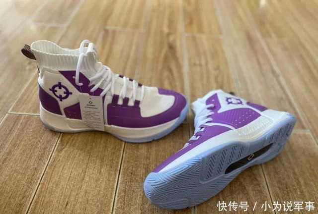  鞋面：全掌类boost，足弓大碳板，范弗里特上脚的狙击一代你期待吗